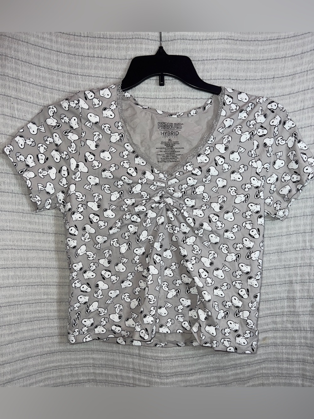 Peanuts Gray Snoopy Cinch-Front Crop Top